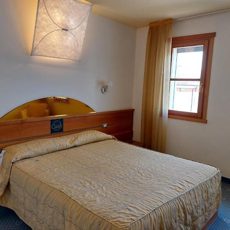 Hotel Ristorante La Casona Feltre Eksteriør billede