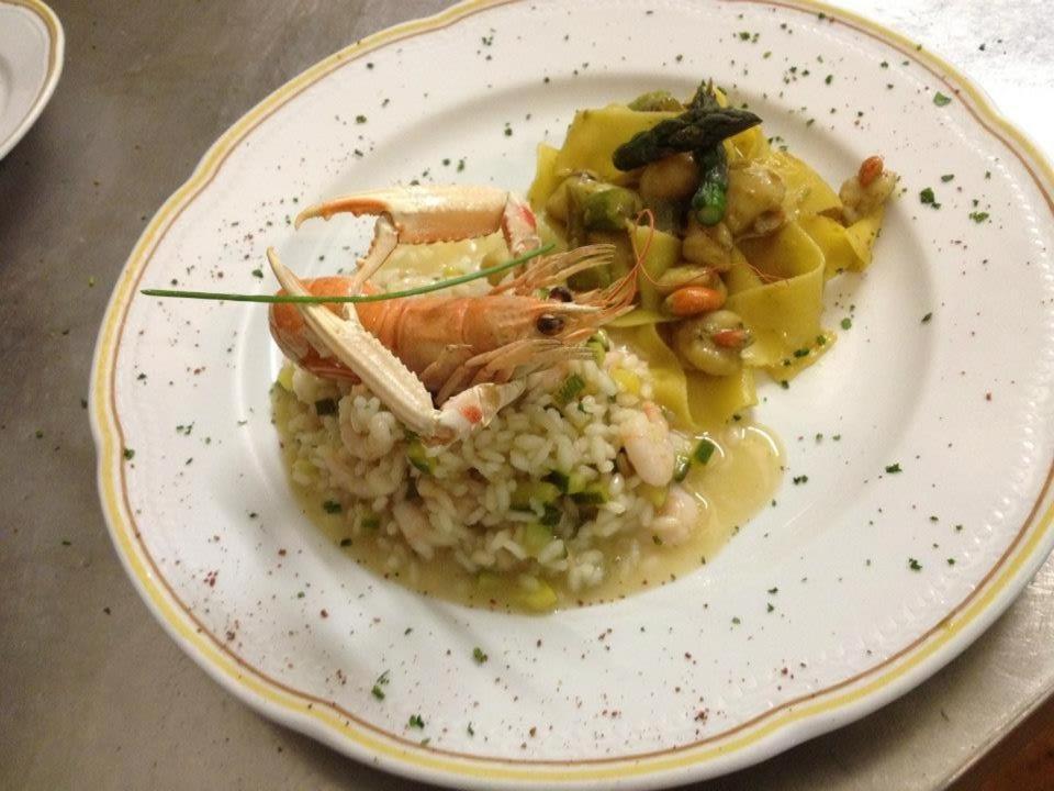 Hotel Ristorante La Casona Feltre Eksteriør billede